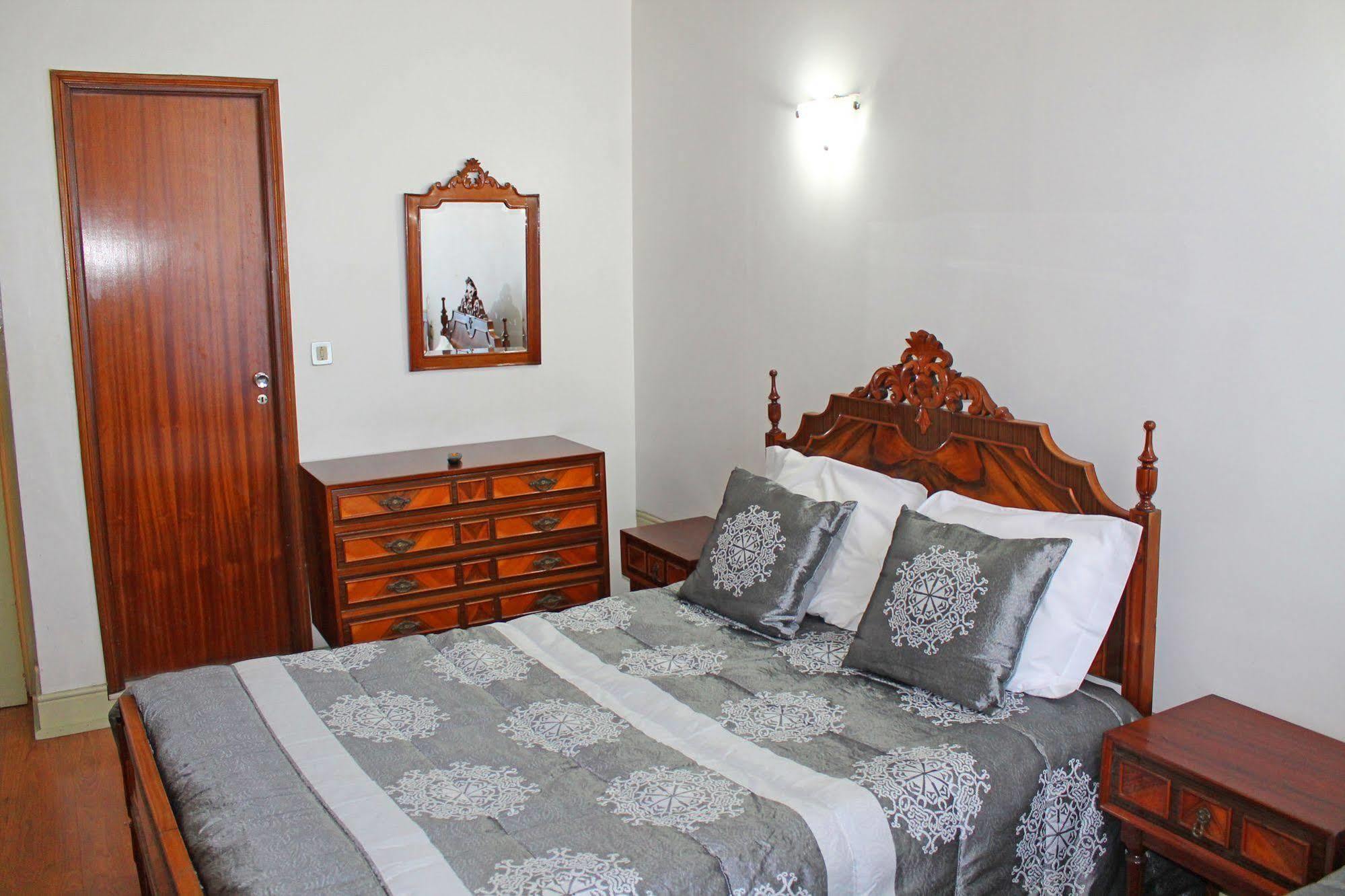 Lunar Guest House Porto Eksteriør billede